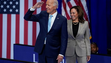 Joe Bidenas ir Kamala Harris / Ken Cedeno / REUTERS