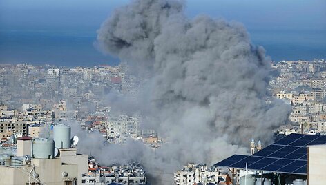 Smūgiai Libano sostinei / IBRAHIM AMRO / AFP