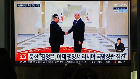 Kim Jong Unas ir Andrejus Belousovas / KIM Jae-Hwan / ZUMAPRESS.com