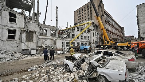 Rusijos smūgiai Ukrainai / Stringer / REUTERS