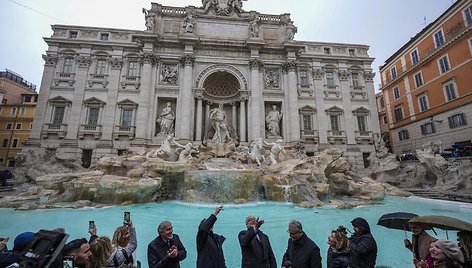 Trevi fontano atidarymas / Andrew Medichini / AP