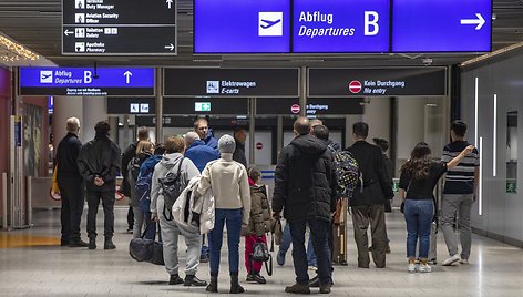 Frankfurto oro uostas / Zhang Fan / ZUMAPRESS.com