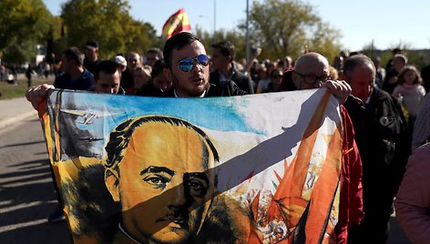 Francisco Franco perlaidojimo ceremonija / Sergio Perez / REUTERS