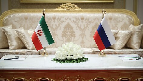 Irano ir Rusijos vėliavos / Iranian Presidency / ZUMAPRESS.com