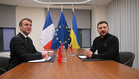 Emmanuelis Macronas ir Volodymyras Zelenskis / NICOLAS TUCAT/POOL/SIPA / NICOLAS TUCAT/POOL/SIPA