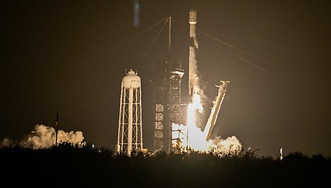 „SpaceX Falcon 9“ raketa / Steve Nesius / REUTERS