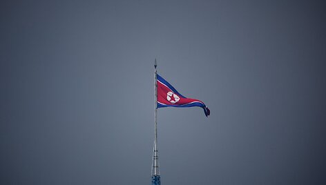 &Scaron;iaurės Korėjos vėliava / KIM HONG-JI / REUTERS
