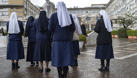 Vienuolės meldžiasi / Mosa'ab Elshamy / AP