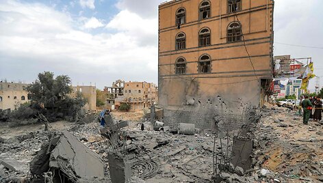 Griuvėsiai Jemene / MOHAMMED HUWAIS / AFP