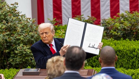 D. Trumpas / Hu Yousong / ZUMAPRESS.com