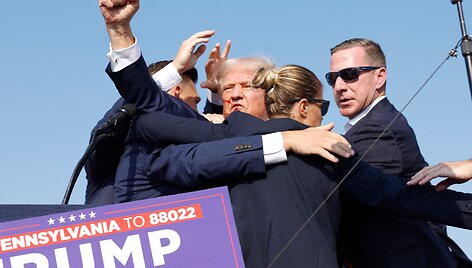 Pasikėsinimas į Donaldą Trumpą Batleryje / ANNA MONEYMAKER / Getty Images via AFP