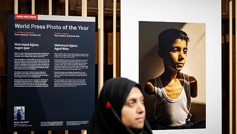 Pasaulio spaudos fotografijos apdovanojimą pelniusi nuotrauka / ROBIN VAN LONKHUIJSEN / AFP