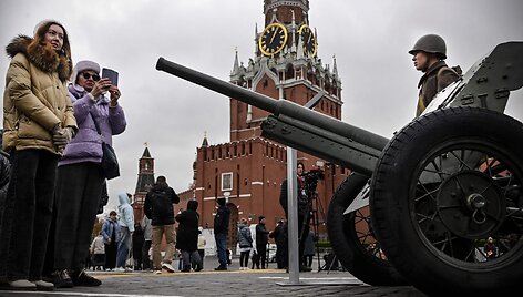 Pasirengimas gegužės 9-osios paradui  / ALEXANDER NEMENOV / AFP