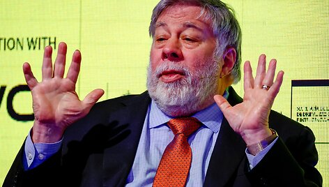 Steve'as Wozniakas / Albert Gea / REUTERS