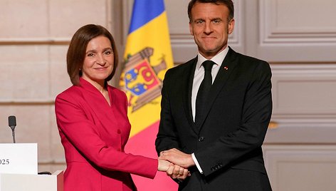M. Sandu su E. Macronu / CHRISTOPHE ENA / AFP