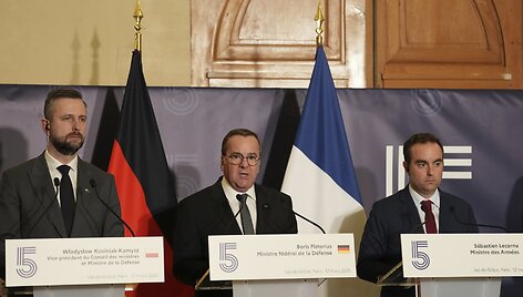Aurelien Morissard / AP