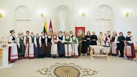 Birutiečių draugijos 100-mečio minėjimas Prezidentūroje / LRPK / Eitvydo Kinaičio nuotr.