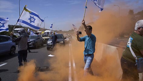 Protestas prie&scaron; vyriausybę Izraelyje / Ohad Zwigenberg / AP