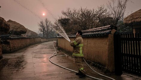YASUYOSHI CHIBA / AFP