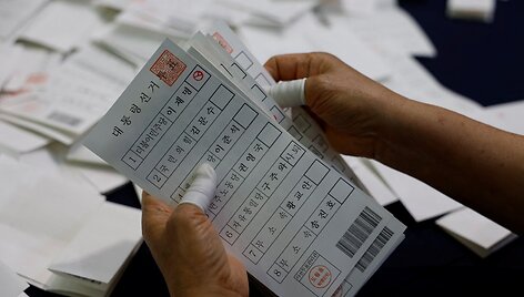 Pietų Korėja po politinės suirutės dėl karo padėties renka naują prezidentą / Soo-hyeon Kim / REUTERS