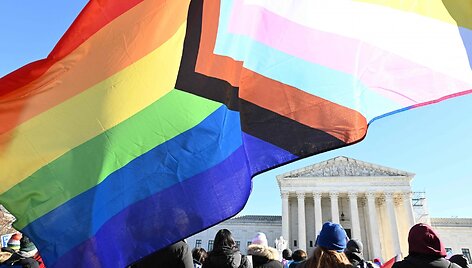 LGBTQI ir translyčių asmenų protestas prie JAV Auk&scaron;čiausiojo Teismo / ROBERTO SCHMIDT / AFP