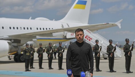 Volodymyras Zelenskis / Evgeniy Maloletka / AP