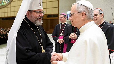 Sviatoslavas &Scaron;evčukas ir Leonas XIV / Vatican Media / via REUTERS