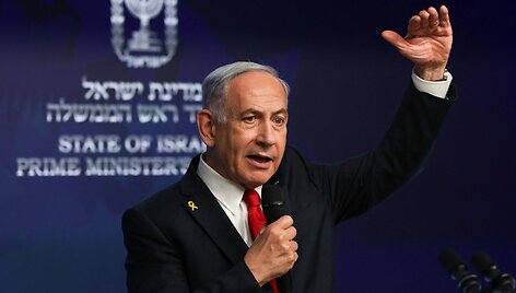 B. Netanyahu / RONEN ZVULUN / AFP