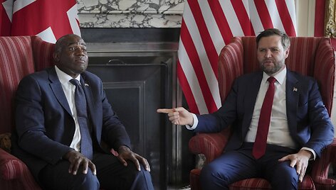 Davidas Lammy ir J. D. Vance'as / Kin Cheung / AP