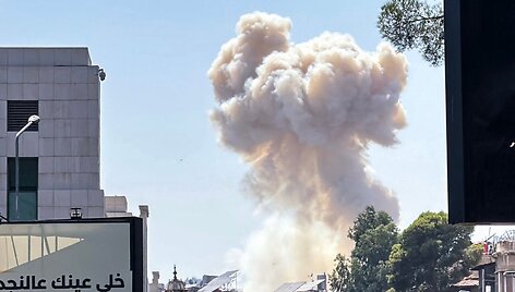 Izraelio smūgiai Damaske / RAMI AL SAYED / AFP