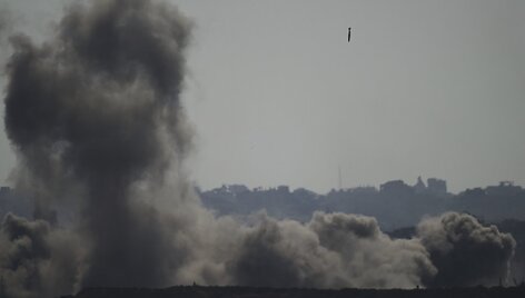 Leo Correa / AP