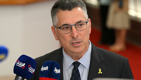 Gideonas Saaras / NICOLAS TUCAT / AFP