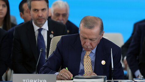 MUSTAFA KAMACI / AFP
