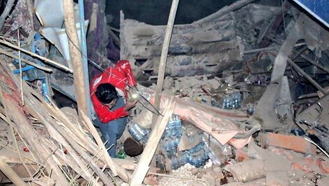 Žemės drebėjimas &Scaron;iaurės Afganistane / Afghan Red Crescent / via REUTERS