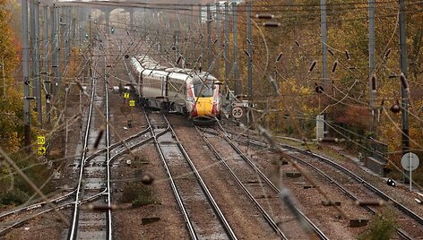 Traukinys Britanijoje / CHRIS RADBURN / AFP