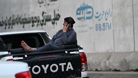Pokalbis telefonu Kabule / WAKIL KOHSAR / AFP
