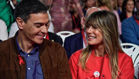 Pedro Sanchezas ir Begona Gomez / CRISTINA QUICLER / AFP