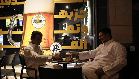 Baras Saudo Arabijoje / FAYEZ NURELDINE / AFP