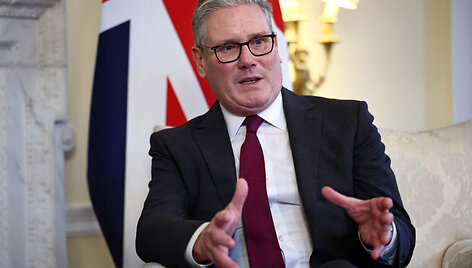 HENRY NICHOLLS / AFP