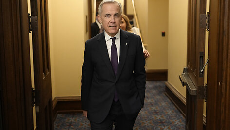 Markas Carney / Adrian Wyld / ZUMAPRESS.com