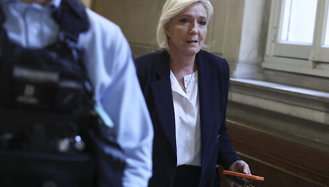 Marine Le Pen / Michael Baucher / ZUMAPRESS.com