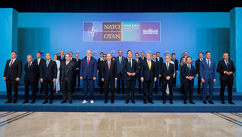 NATO vir&scaron;ūnių susitikimas Ankaroje / Jonathan Ernst / Reuters nuotr.