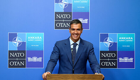 Pedro Sanchezas / Yves Herman / REUTERS