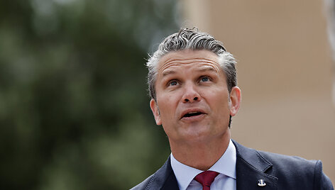Pete'as Hegsethas /  / AP