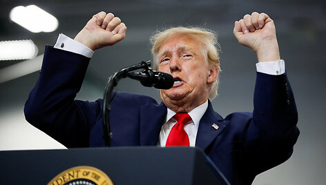 Evan Vucci / REUTERS