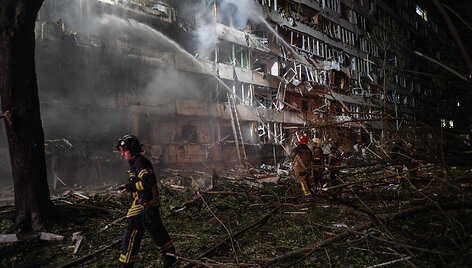 Rusijos smūgių Kyjive padariniai / GENYA SAVILOV / AFP