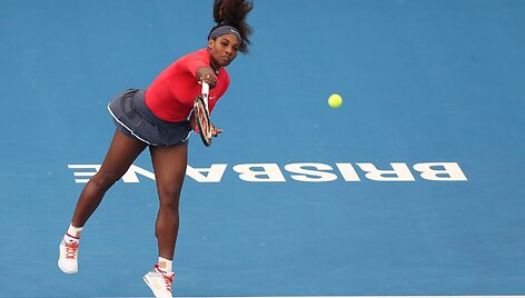 VIDEO kadras: Serena Williams užtikrintai pradėjo Brisbeno turnyrą. Pergalę i&scaron;kovojo ir Petra Kvitova