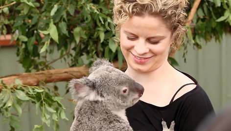 VIDEO kadras: Kim Clijsters susitiko su koala Teresa