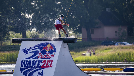 Po metų pertraukos vėl vyks pasaulinio lygio „Red Bull WakeDuel“ varžybos