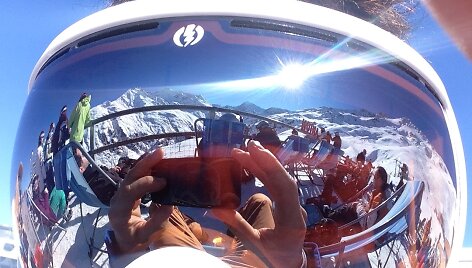 Martyno slidinėjimas užtrase St.Antone Austrijos Alpėse
